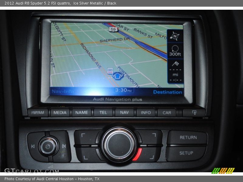 Navigation of 2012 R8 Spyder 5.2 FSI quattro