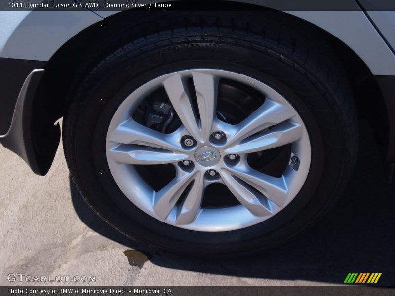 Diamond Silver / Taupe 2011 Hyundai Tucson GLS AWD
