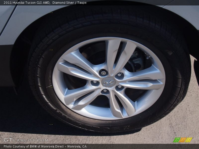 Diamond Silver / Taupe 2011 Hyundai Tucson GLS AWD