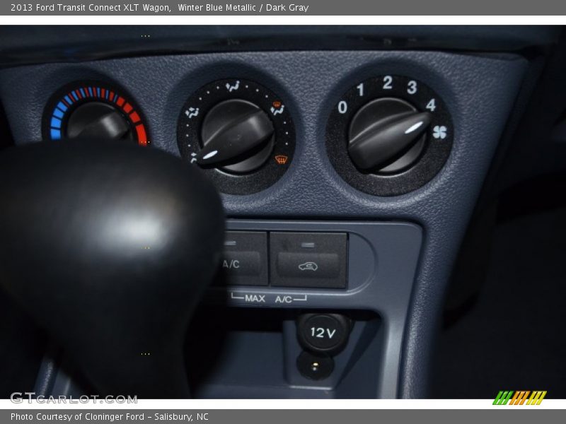 Controls of 2013 Transit Connect XLT Wagon