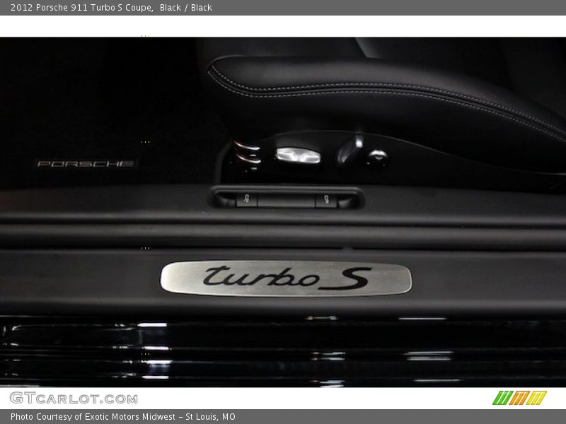  2012 911 Turbo S Coupe Logo
