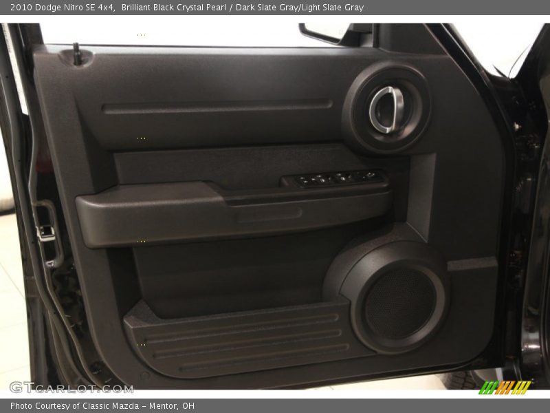 Brilliant Black Crystal Pearl / Dark Slate Gray/Light Slate Gray 2010 Dodge Nitro SE 4x4