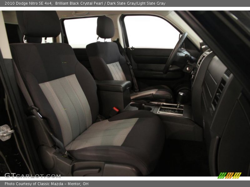 Brilliant Black Crystal Pearl / Dark Slate Gray/Light Slate Gray 2010 Dodge Nitro SE 4x4