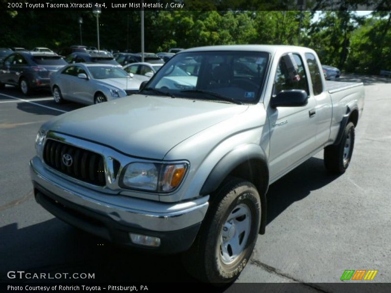 Lunar Mist Metallic / Gray 2002 Toyota Tacoma Xtracab 4x4