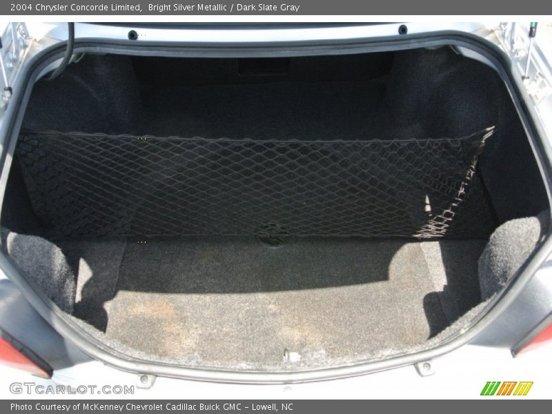 2004 Concorde Limited Trunk