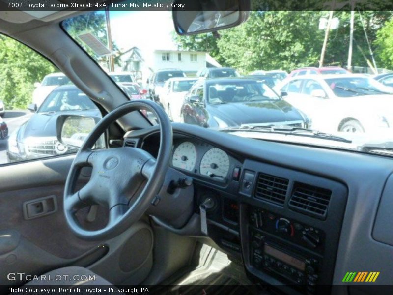 Lunar Mist Metallic / Gray 2002 Toyota Tacoma Xtracab 4x4