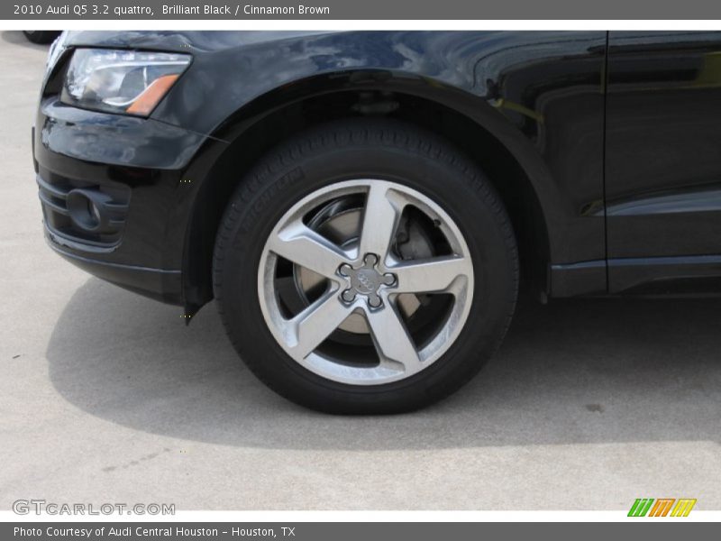 Brilliant Black / Cinnamon Brown 2010 Audi Q5 3.2 quattro
