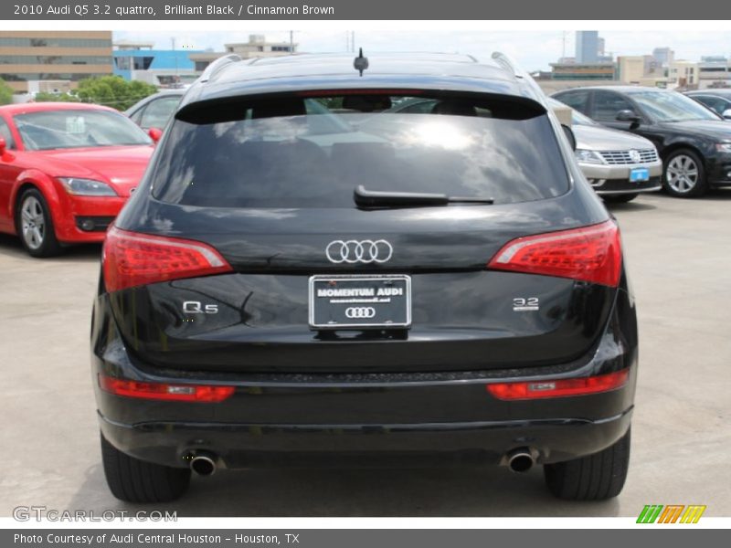 Brilliant Black / Cinnamon Brown 2010 Audi Q5 3.2 quattro