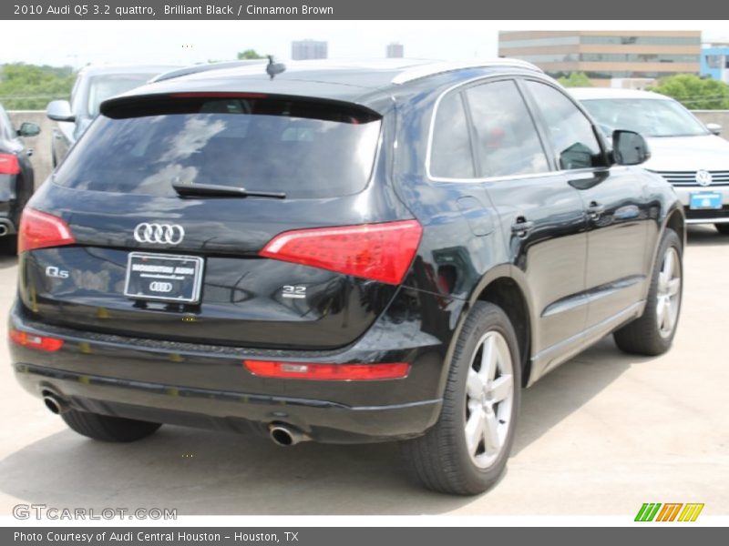 Brilliant Black / Cinnamon Brown 2010 Audi Q5 3.2 quattro