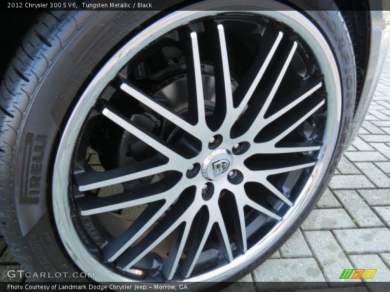 Custom Wheels of 2012 300 S V6