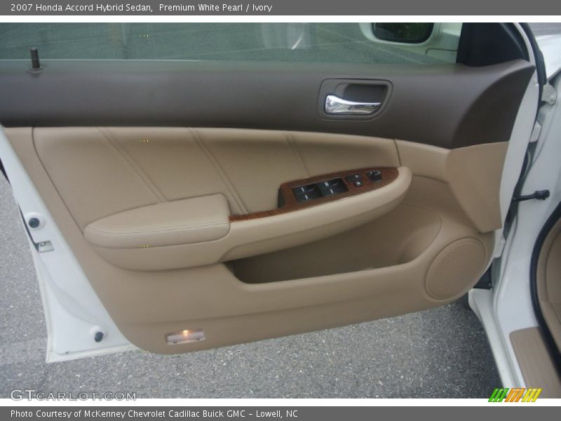 Premium White Pearl / Ivory 2007 Honda Accord Hybrid Sedan