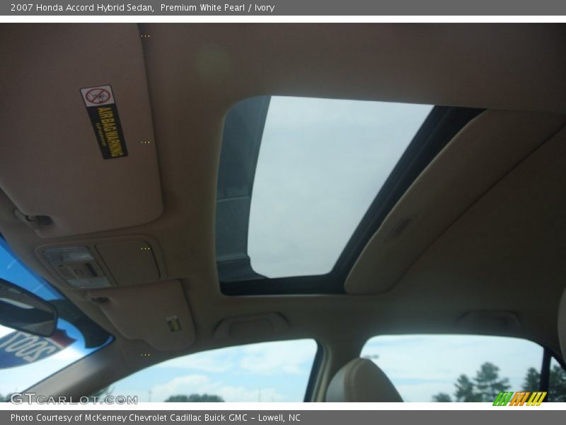 Premium White Pearl / Ivory 2007 Honda Accord Hybrid Sedan