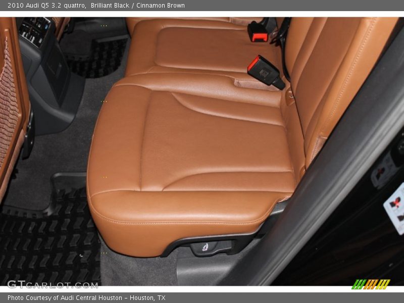 Brilliant Black / Cinnamon Brown 2010 Audi Q5 3.2 quattro