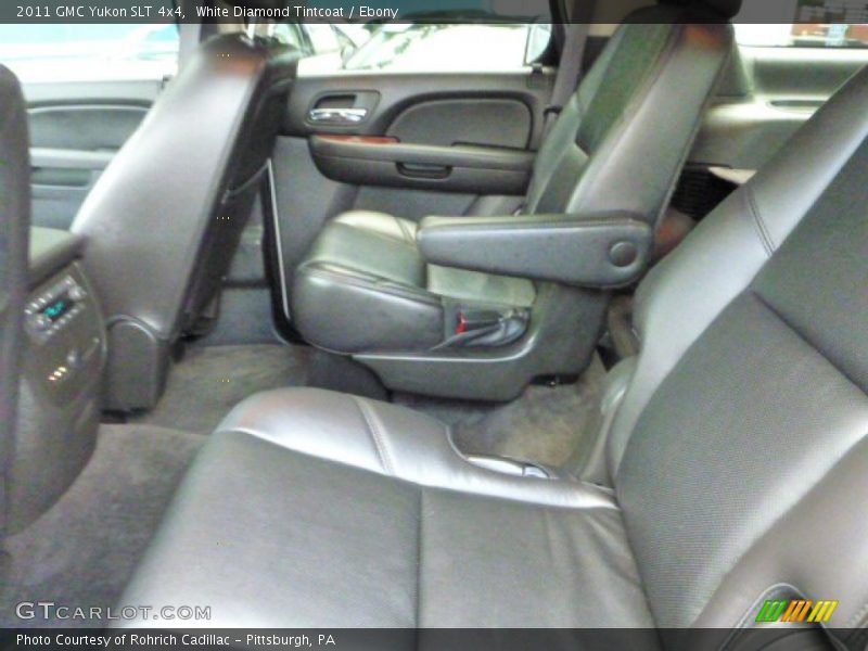White Diamond Tintcoat / Ebony 2011 GMC Yukon SLT 4x4