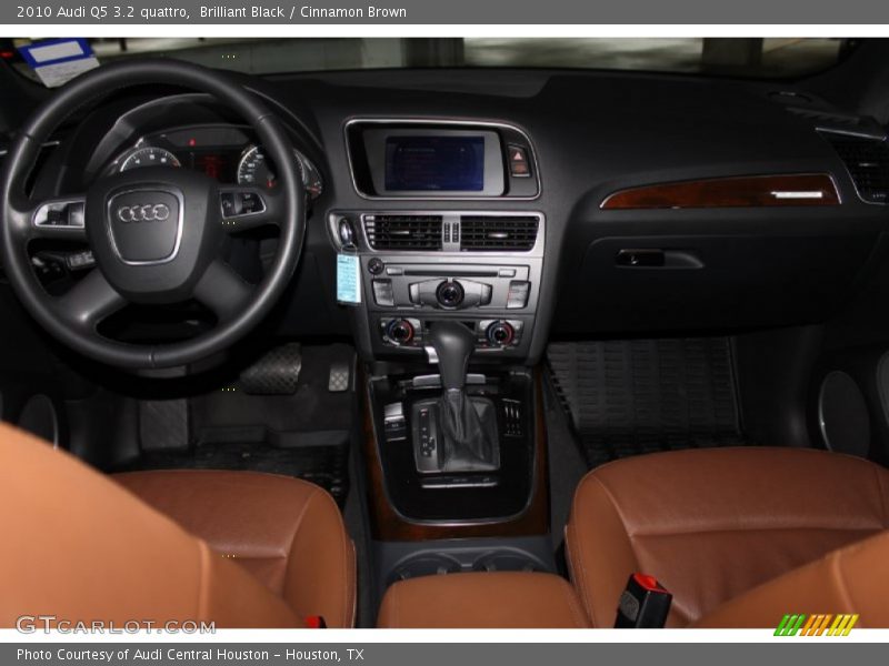 Brilliant Black / Cinnamon Brown 2010 Audi Q5 3.2 quattro