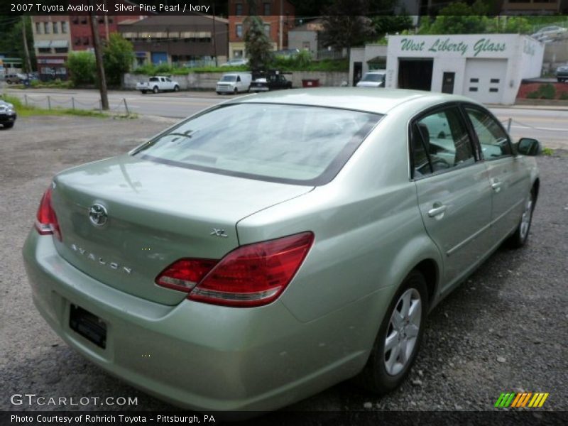 Silver Pine Pearl / Ivory 2007 Toyota Avalon XL