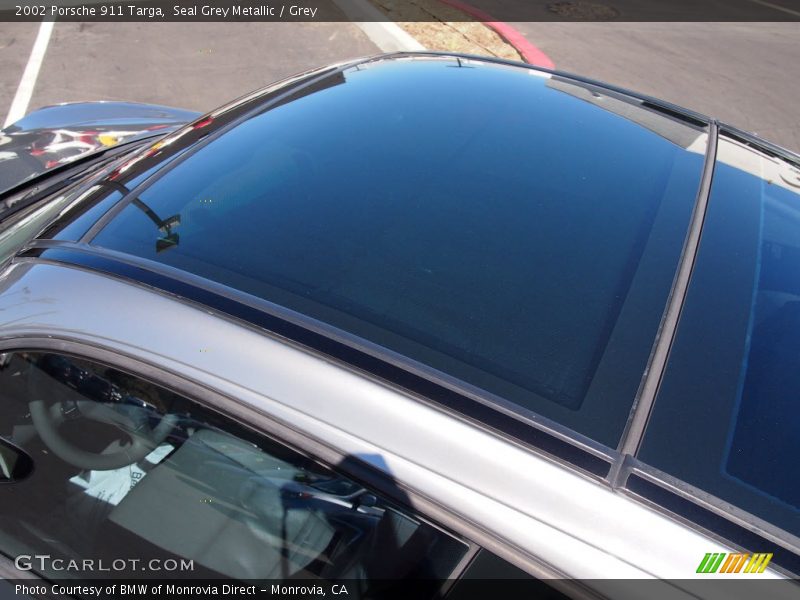 Sunroof of 2002 911 Targa