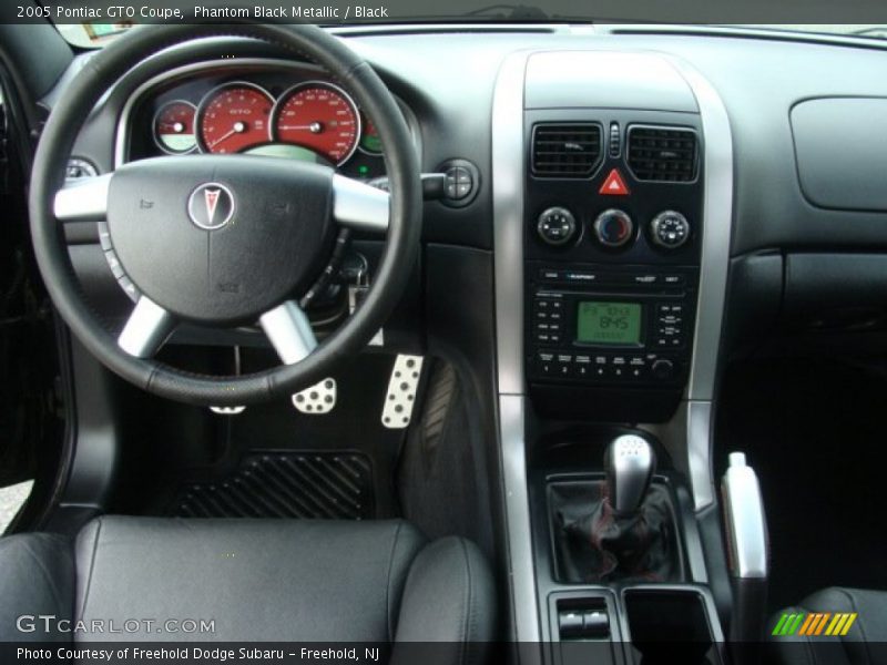 Phantom Black Metallic / Black 2005 Pontiac GTO Coupe