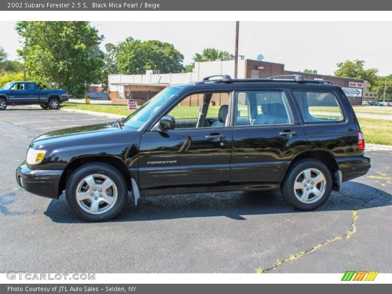 Black Mica Pearl / Beige 2002 Subaru Forester 2.5 S