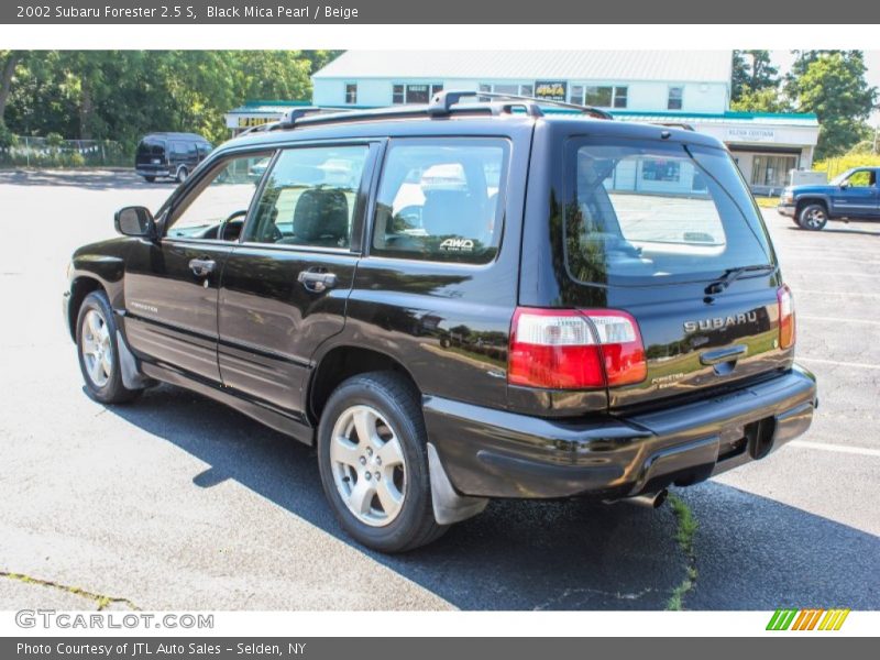 Black Mica Pearl / Beige 2002 Subaru Forester 2.5 S