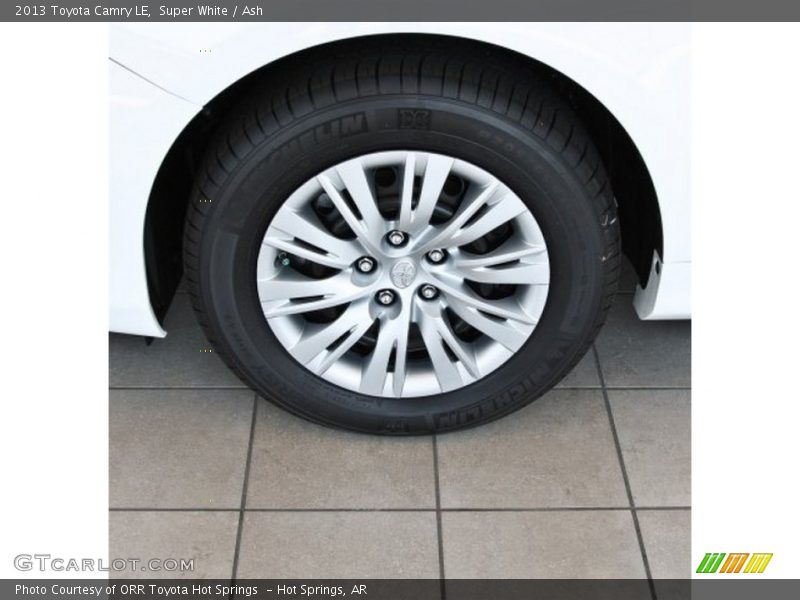 Super White / Ash 2013 Toyota Camry LE