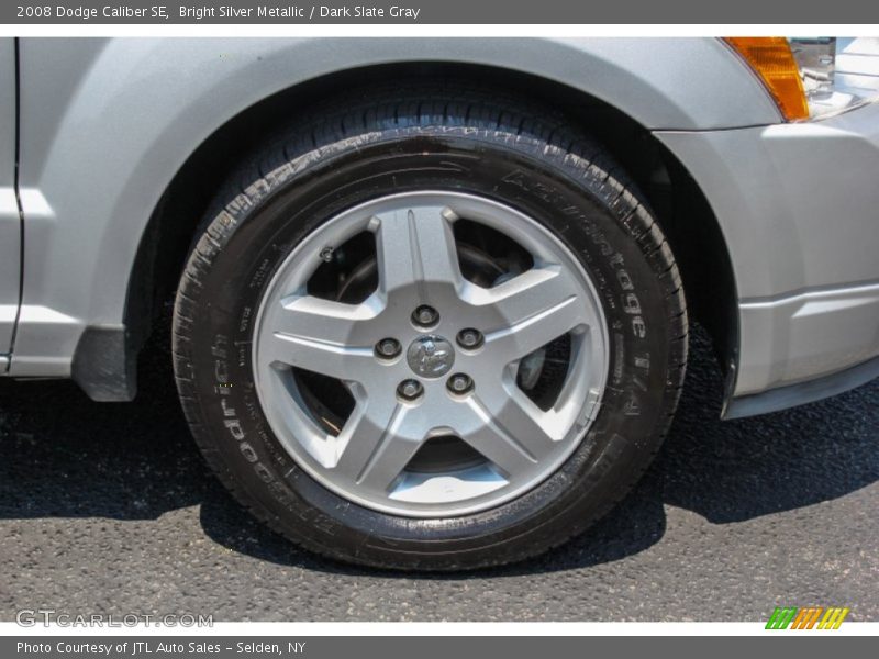 Bright Silver Metallic / Dark Slate Gray 2008 Dodge Caliber SE