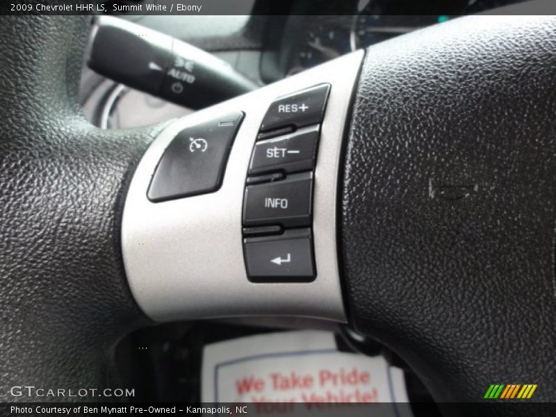 Summit White / Ebony 2009 Chevrolet HHR LS