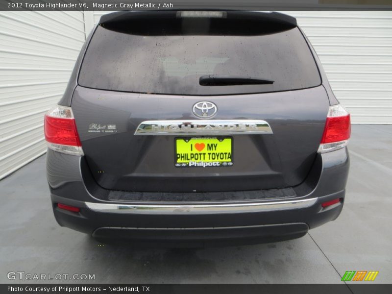 Magnetic Gray Metallic / Ash 2012 Toyota Highlander V6