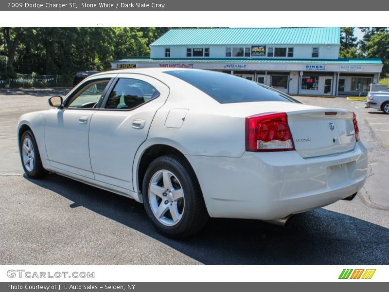 Stone White / Dark Slate Gray 2009 Dodge Charger SE