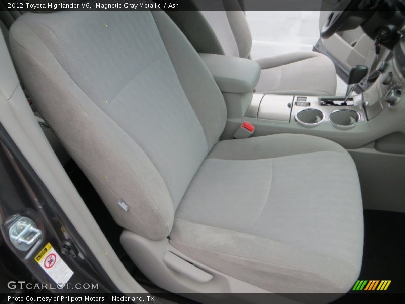 Magnetic Gray Metallic / Ash 2012 Toyota Highlander V6