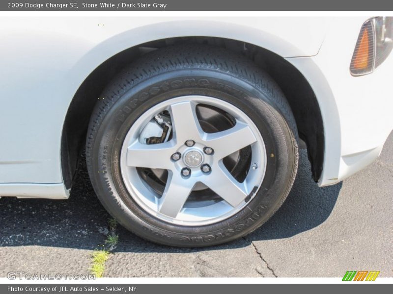 Stone White / Dark Slate Gray 2009 Dodge Charger SE