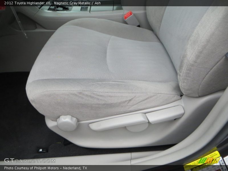Magnetic Gray Metallic / Ash 2012 Toyota Highlander V6