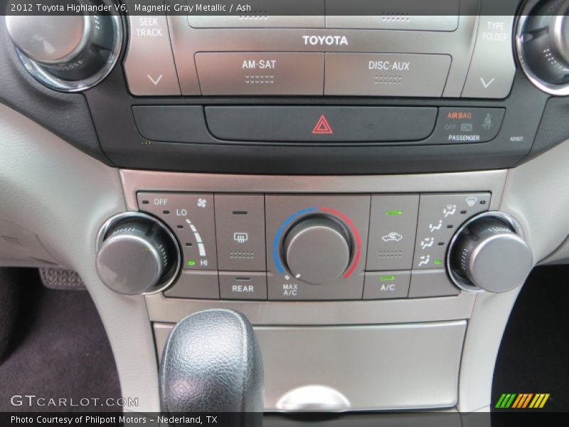 Magnetic Gray Metallic / Ash 2012 Toyota Highlander V6