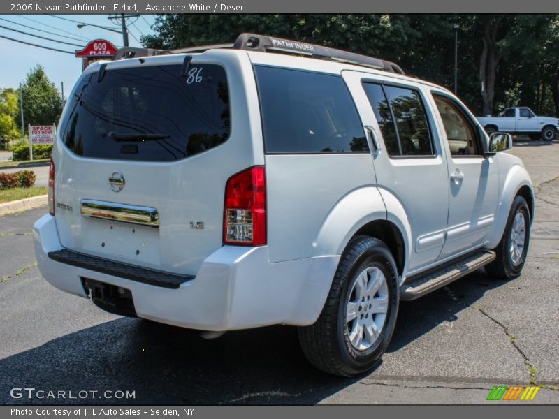 Avalanche White / Desert 2006 Nissan Pathfinder LE 4x4