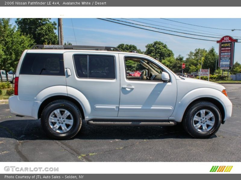 Avalanche White / Desert 2006 Nissan Pathfinder LE 4x4