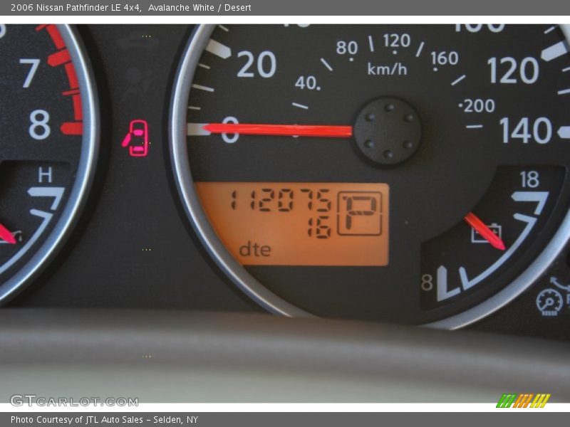 Avalanche White / Desert 2006 Nissan Pathfinder LE 4x4