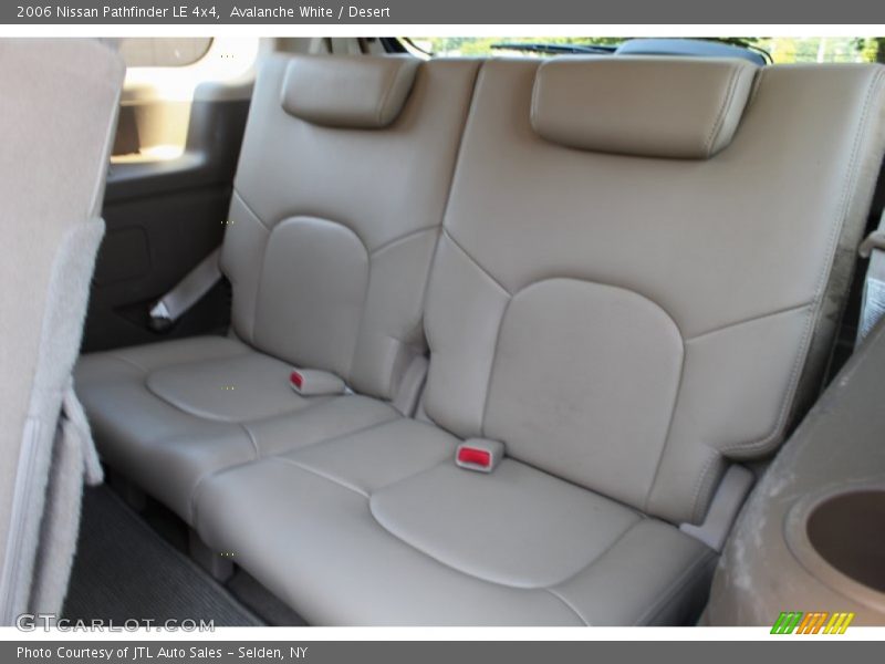 Avalanche White / Desert 2006 Nissan Pathfinder LE 4x4