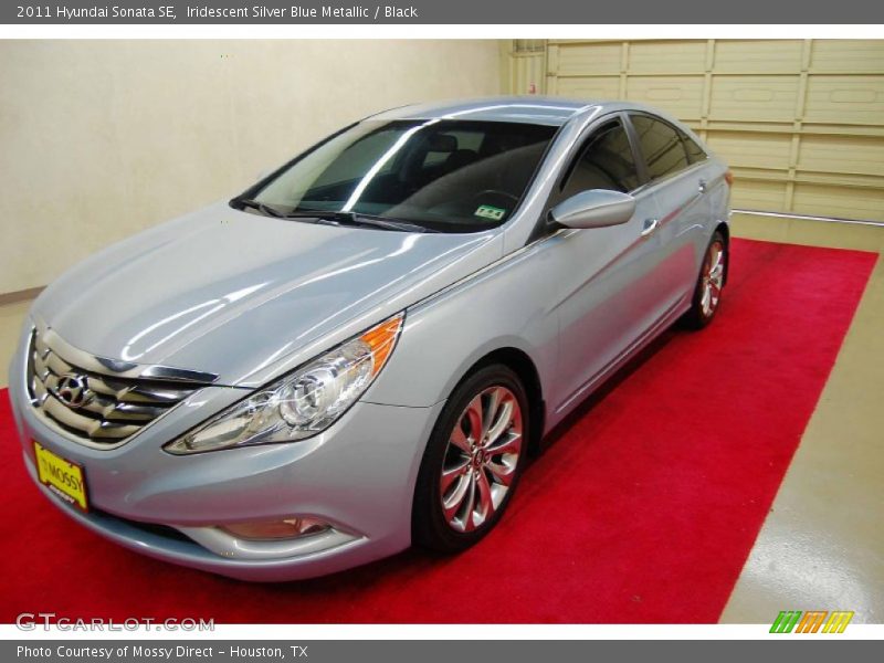 Iridescent Silver Blue Metallic / Black 2011 Hyundai Sonata SE