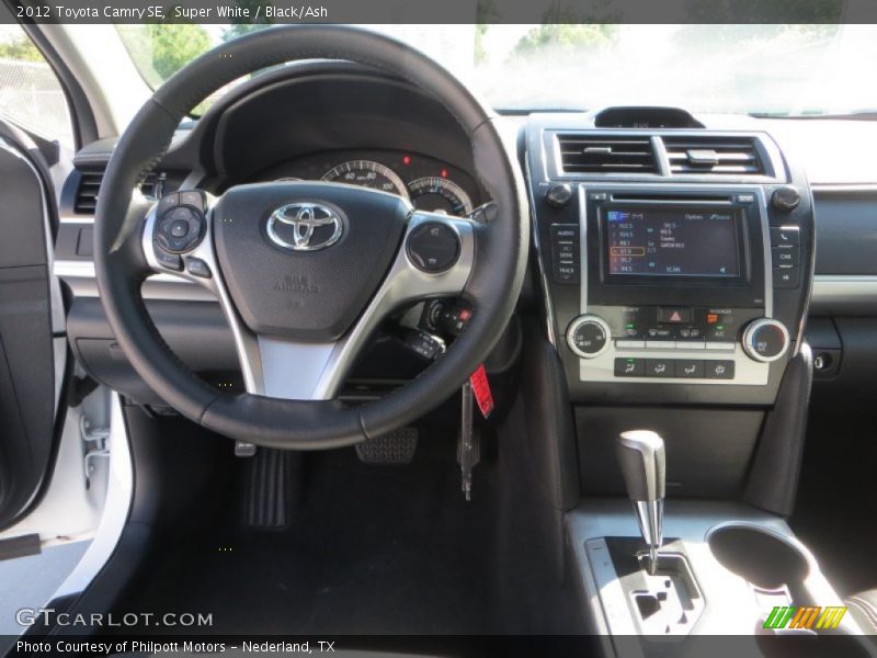 Super White / Black/Ash 2012 Toyota Camry SE