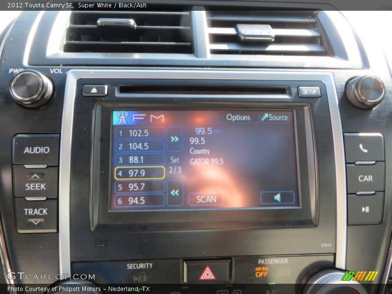 Super White / Black/Ash 2012 Toyota Camry SE