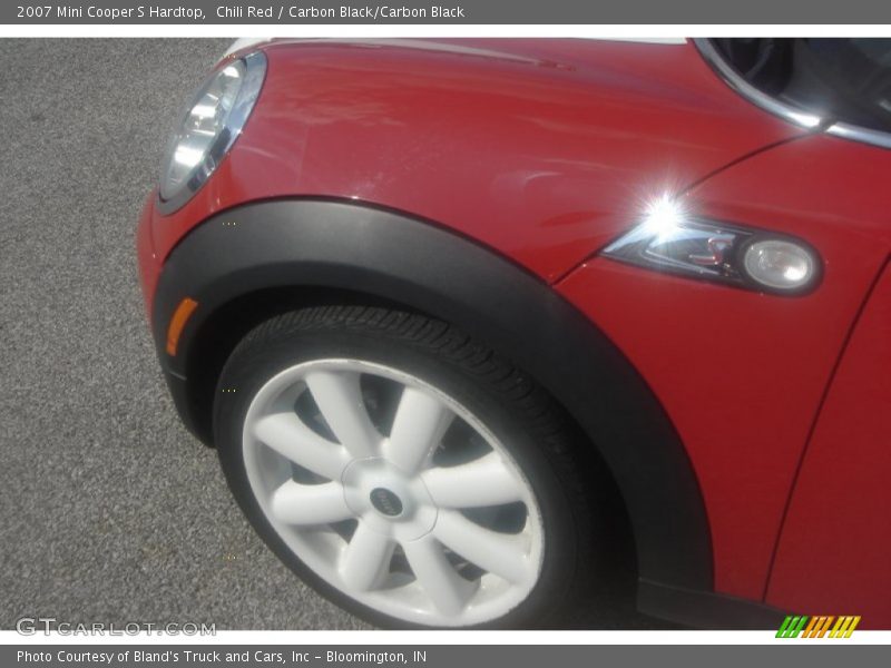Chili Red / Carbon Black/Carbon Black 2007 Mini Cooper S Hardtop