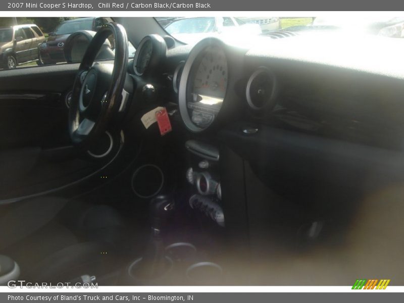 Chili Red / Carbon Black/Carbon Black 2007 Mini Cooper S Hardtop