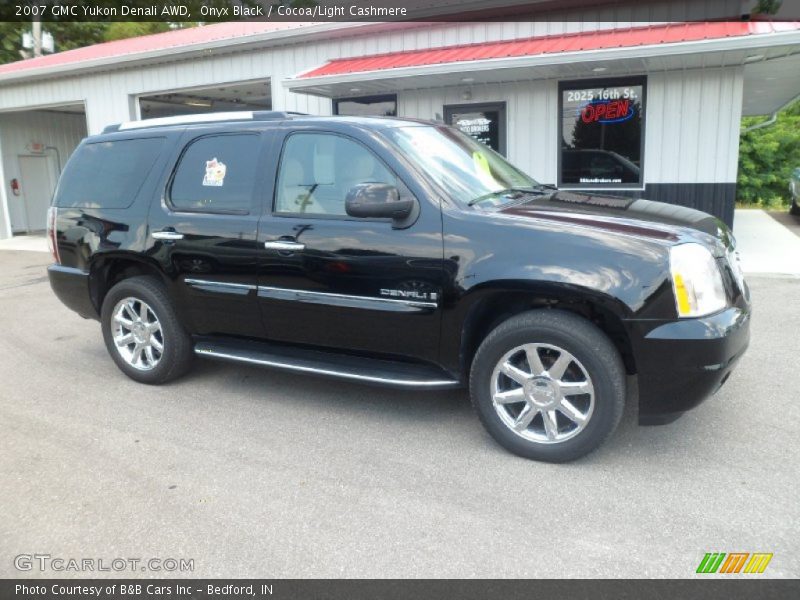 Onyx Black / Cocoa/Light Cashmere 2007 GMC Yukon Denali AWD