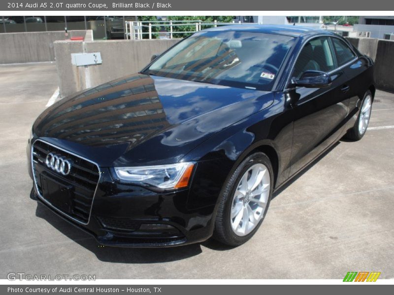 Front 3/4 View of 2014 A5 2.0T quattro Coupe