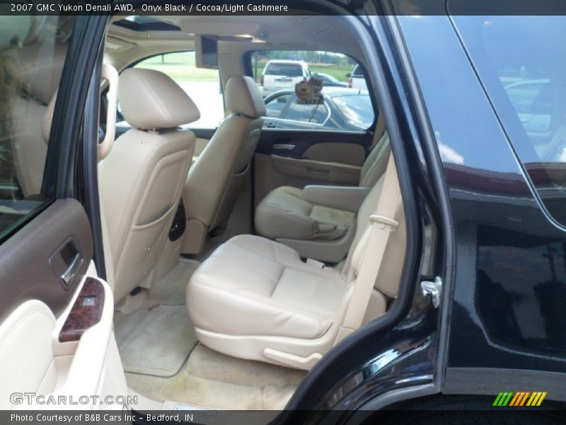 Onyx Black / Cocoa/Light Cashmere 2007 GMC Yukon Denali AWD