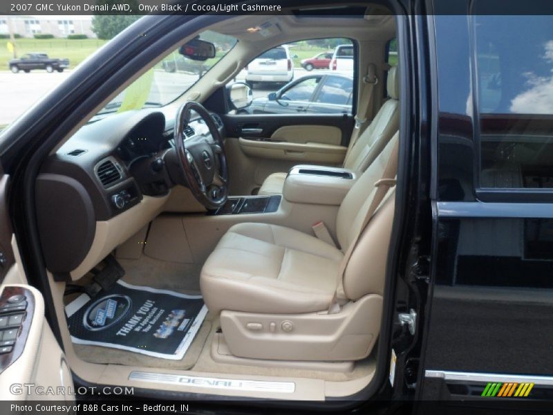 Onyx Black / Cocoa/Light Cashmere 2007 GMC Yukon Denali AWD