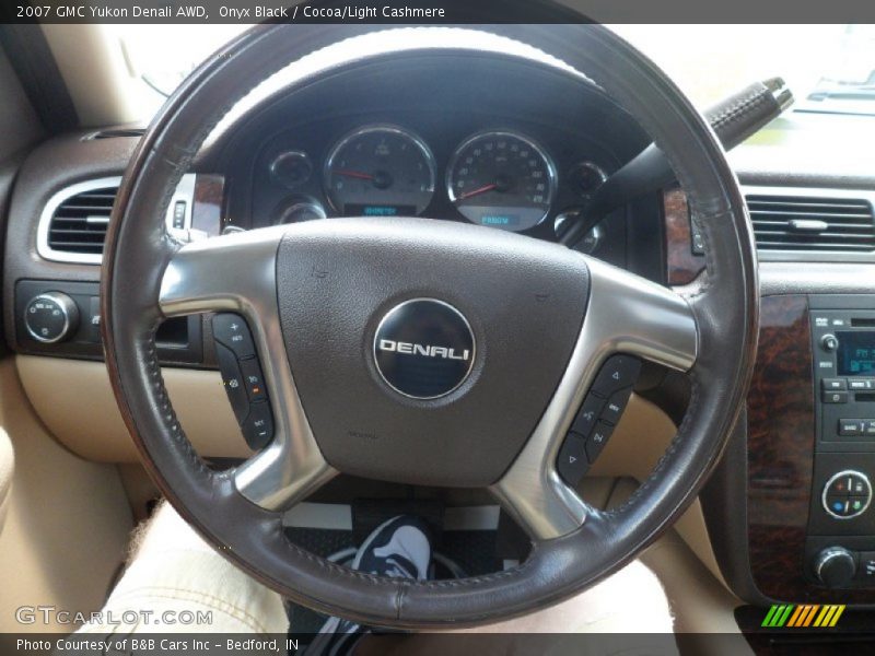 Onyx Black / Cocoa/Light Cashmere 2007 GMC Yukon Denali AWD