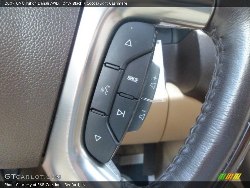Onyx Black / Cocoa/Light Cashmere 2007 GMC Yukon Denali AWD