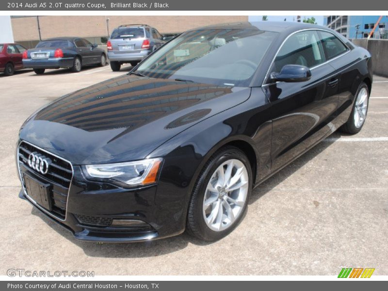 Front 3/4 View of 2014 A5 2.0T quattro Coupe