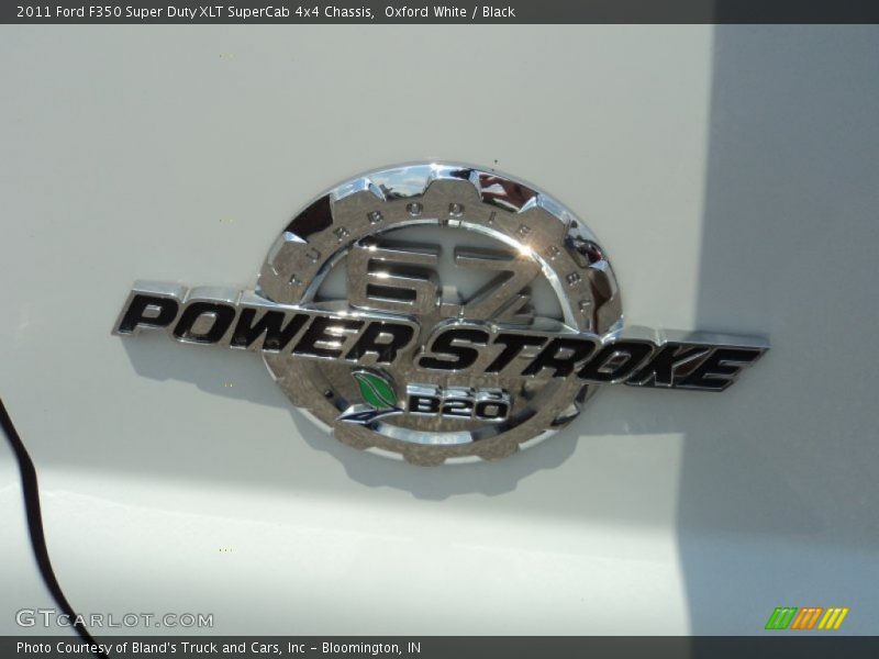 Oxford White / Black 2011 Ford F350 Super Duty XLT SuperCab 4x4 Chassis
